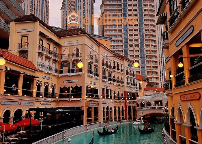 Luxury Bgc Condo, Venice Grand Canal #vlrtc5h Holiday home